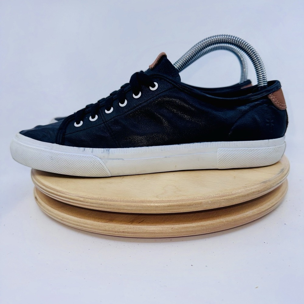 Frye Gia Low Top Sneakers Womens 9 Black Leather Lace Up Casual Comfort Shoes